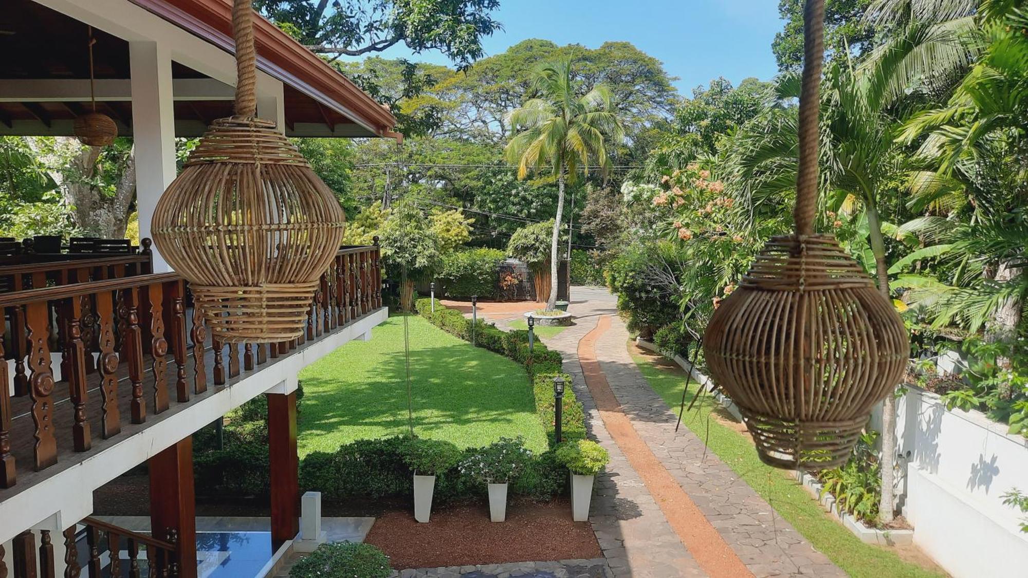 Rockery Villa Ayurveda Bentota Buitenkant foto