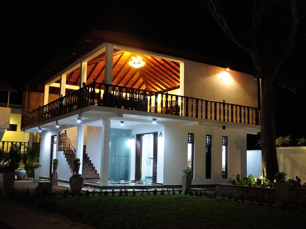 Rockery Villa Ayurveda Bentota Buitenkant foto