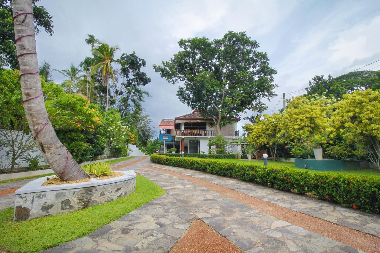 Rockery Villa Ayurveda Bentota Buitenkant foto