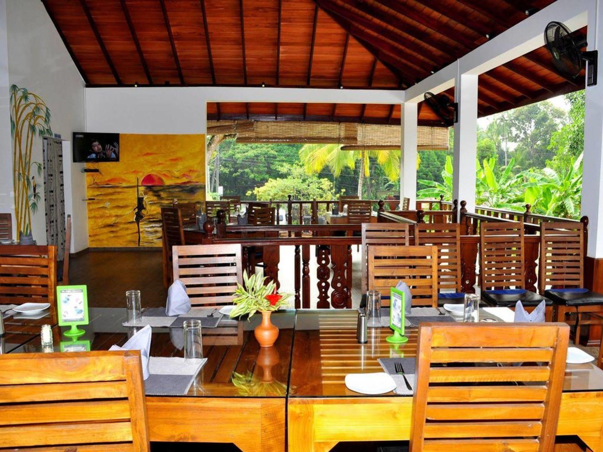 Rockery Villa Ayurveda Bentota Buitenkant foto